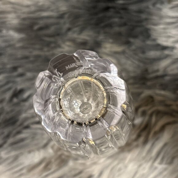 SIGNED WATERFORD MARQUIS COLLECTION 7" TALL CRYSTAL GLASS FLOWER VASE BUD VASE - Picture 3 of 3